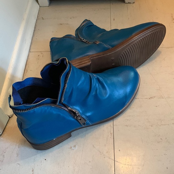 Booties - Picture 1 of 3